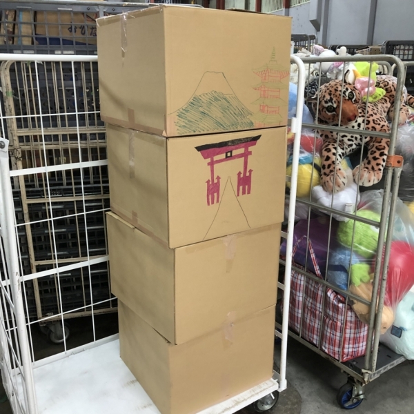 関東学院大学様より、寄付品が届きました 