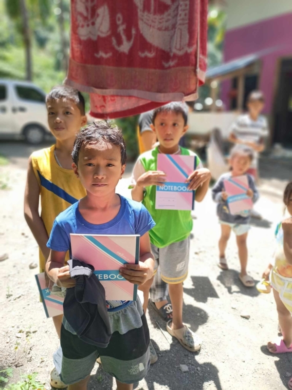 フィリピンからのご報告　その２　文房具 写真 4