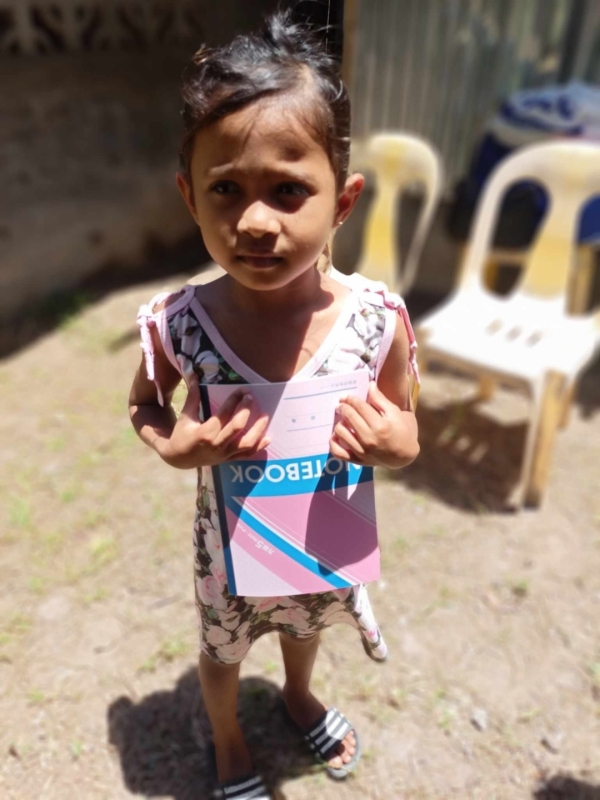 フィリピンからのご報告　その２　文房具 写真 7