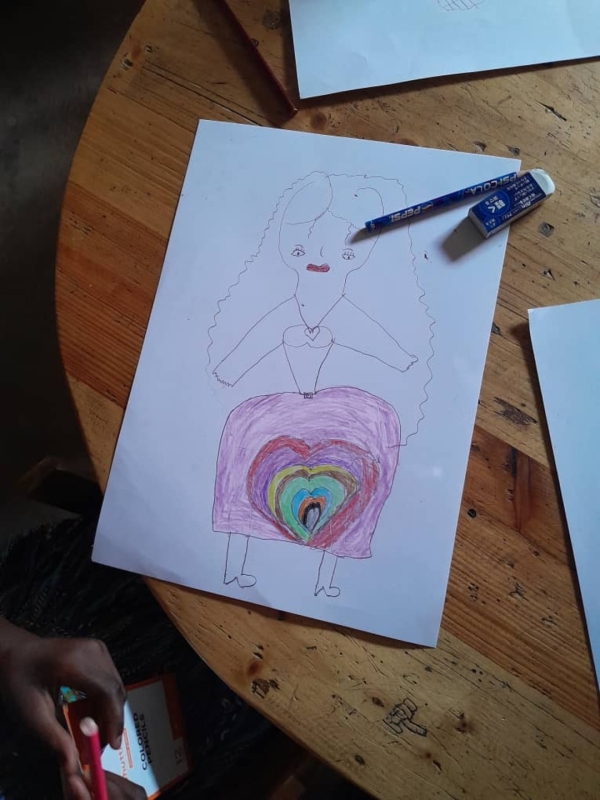 ザンビア孤児院でのお絵描き大会その１ 写真 8