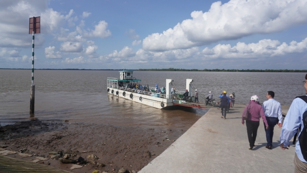 ベトナム　その２　メコンデルタの小学校への移動 写真 2
