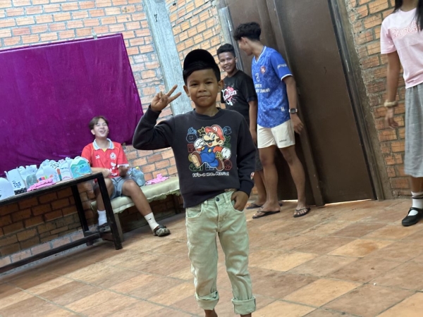 カンボジア　その６　プノンペン広島ハウス その４ ファッションショー 