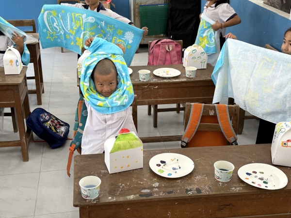 ベトナム報告４　メコンデルタの小学校でタオルを寄付しました 写真 2