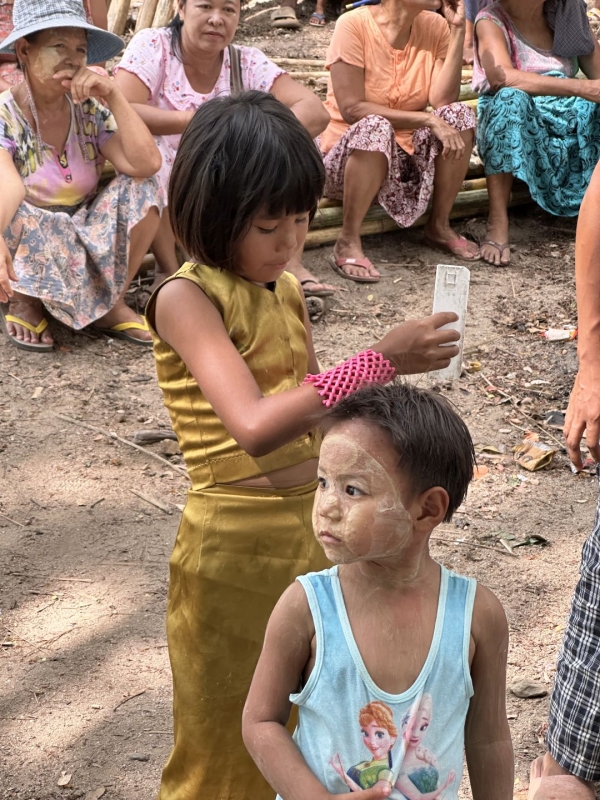 ミャンマーレポート３ IDPの子供たち 写真 2
