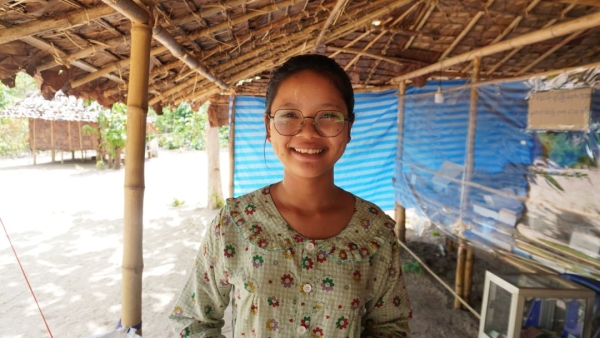 ミャンマーレポート３ 学校に通いたいカッターちゃんです