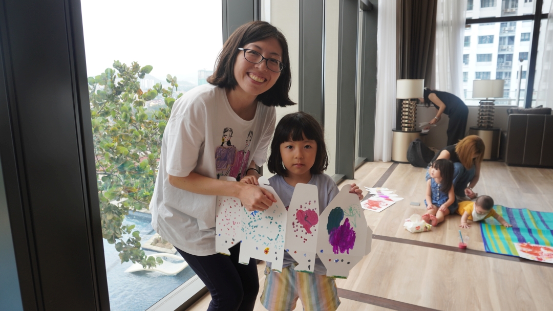 マレーシア子育てラボ　主催の阿部さんと娘さんです