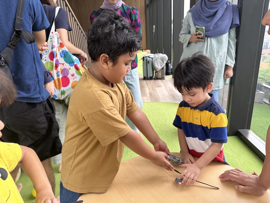 マレーシア子育てラボ　その３　おもちゃの寄付 写真 3