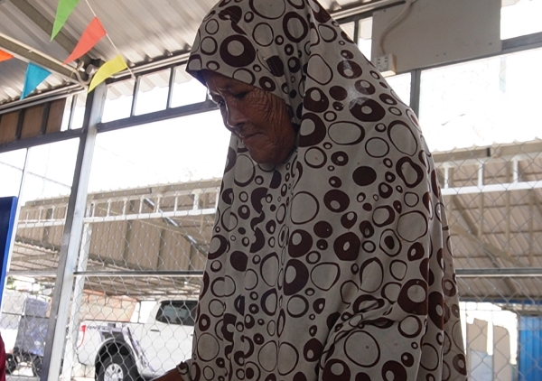 おばあちゃんも、授業に参加