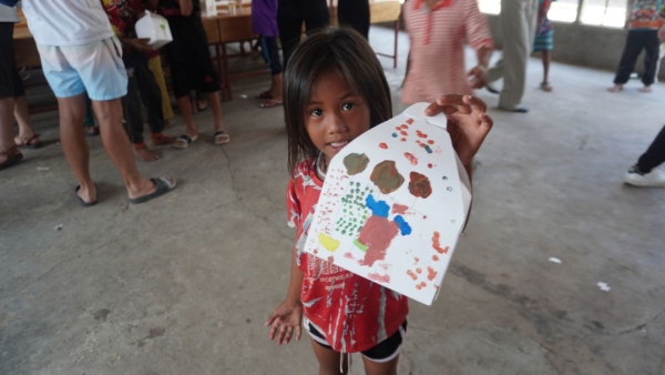 カンボジア ＹＡＴＡＩスクール お絵描きセッションで描いた絵 １