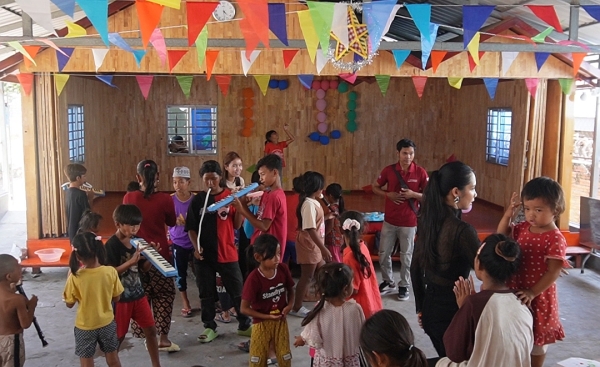 カンボジア YATAIスクール その4 この日は人が多かったので、やや混乱気味でした