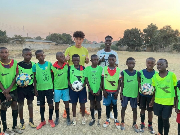 ビブスが欲しいと依頼されていました。ボールは数人で１つをシェアします