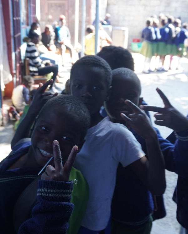 美味しい給食を食べて<br class=sp_only>元気いっぱいの子供達です