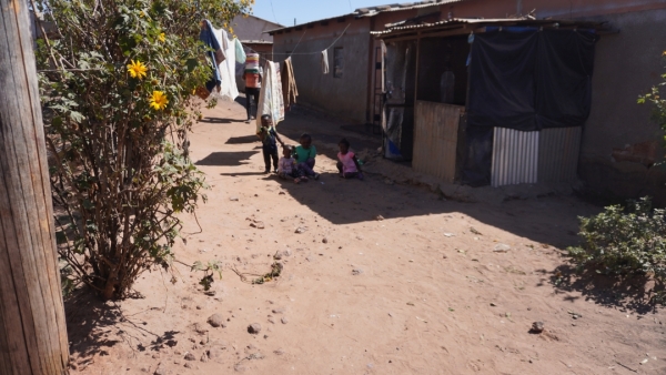 ルサカのコンパウンドのこどもたち　その３