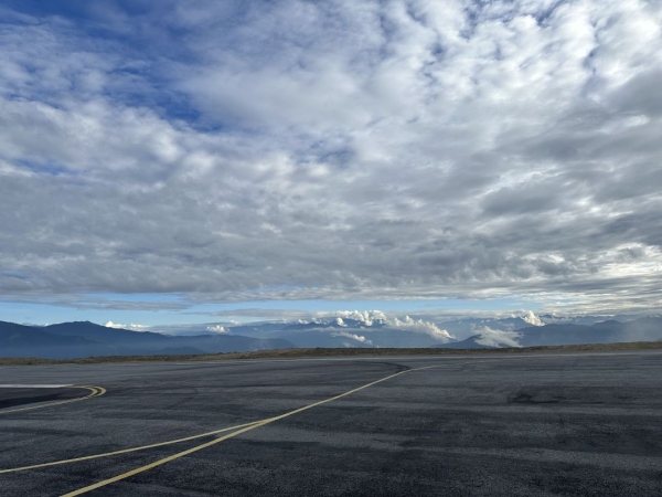標高2700m ヨンプラ国際空港<br class=sp_only>曇りで着陸できない事も多い