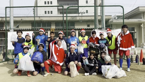 2024年12月 <br>大阪の６つの中学校が集まり<br>クリスマスボウルが開催されました