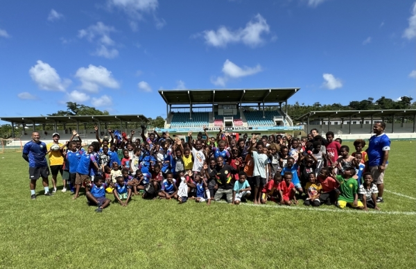 寄付して頂いた116足のシューズは<br>バヌアツへと輸送中です！<br>無事に届きましたらレポートします