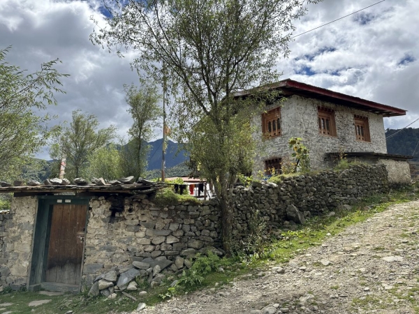 サクテン村の風景<br class=sp_only>石造りの家が多い