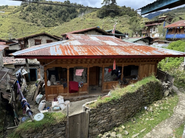 小さな雑貨屋さんや<br class=sp_only>レストランもあります。