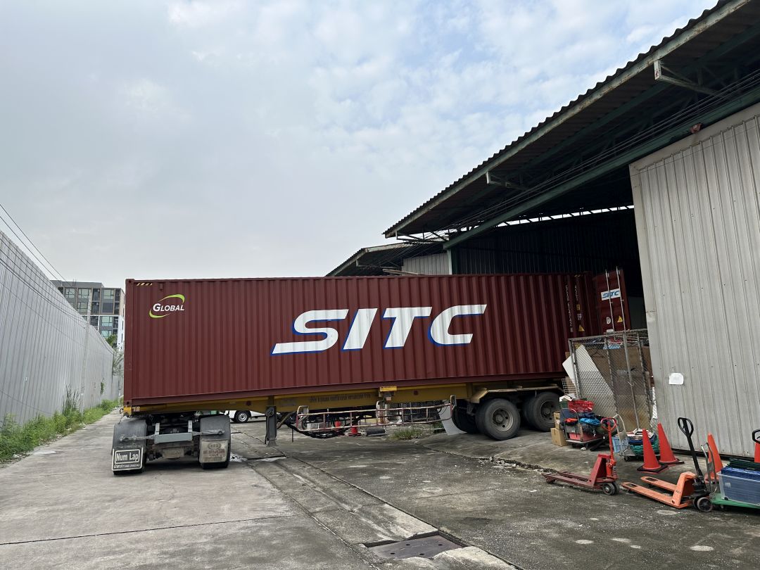 コンテナがバンコクに到着しました