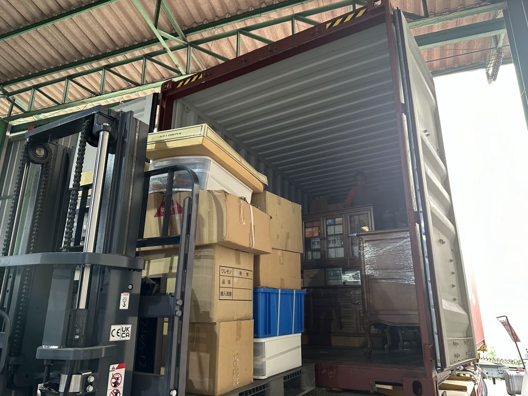 Nakayama様の荷物をまず降ろします