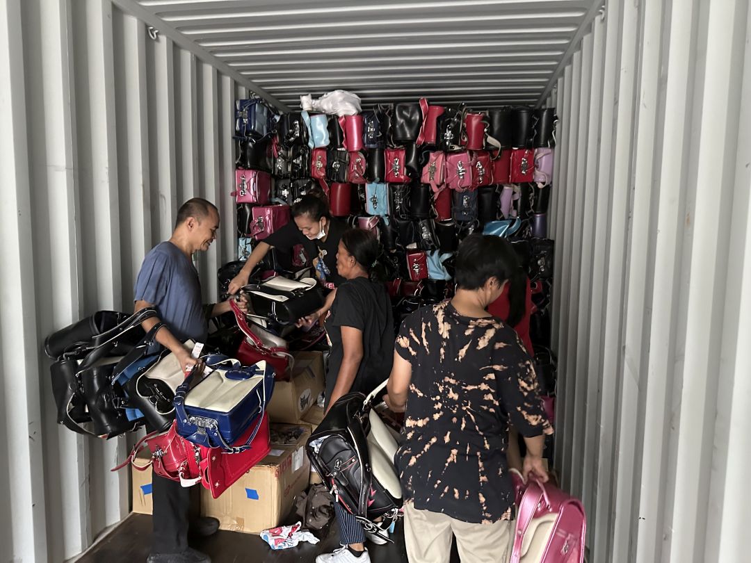  ランドセルの積み替え開始です