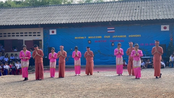 シャン族のダンス