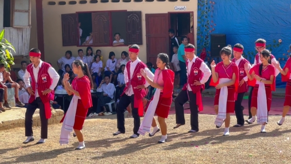 カレンニー族のダンス