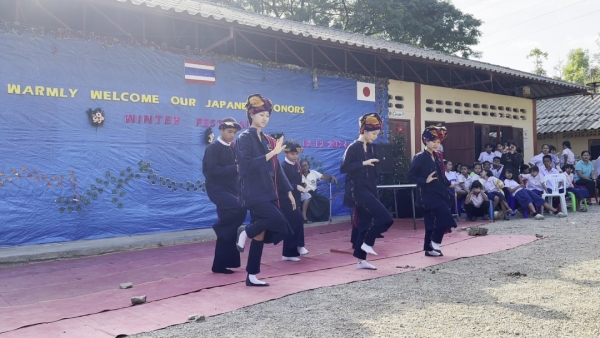 パオ族のダンス