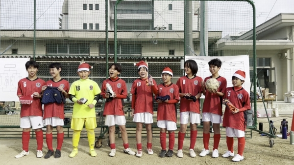 集まったサッカー用品は、<br>バヌアツの子供たちへ寄付されます。