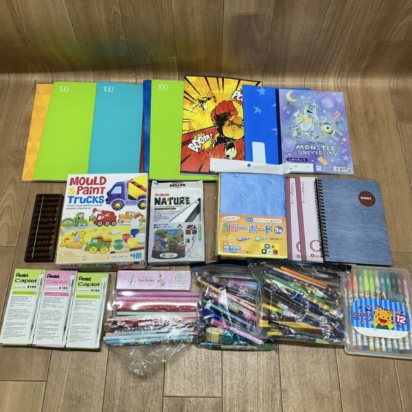 ミラノ日本人学校で集めて頂きセカンドライフに寄付して頂いた寄付品です