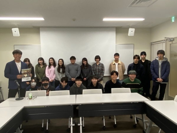 411_10-600.jpg?ymd=20251218073029