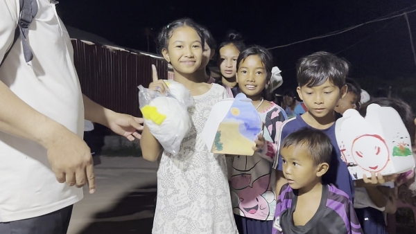 お絵描きのあとのプレゼント