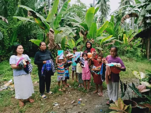 フィリピンには、構造的な貧困問題が存在します