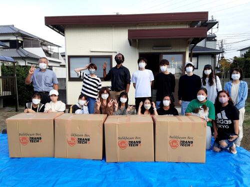 アジアキッズケアの梱包会の様子です