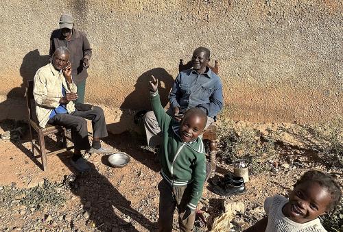 SDGs Goal4の解説 親が教育の重要性を理解しておらず、目先の労働が重視される